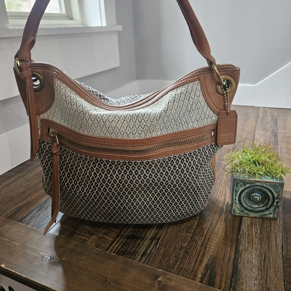 Fossil Black and Tan Shoulder Bag - Picture 2 of 14